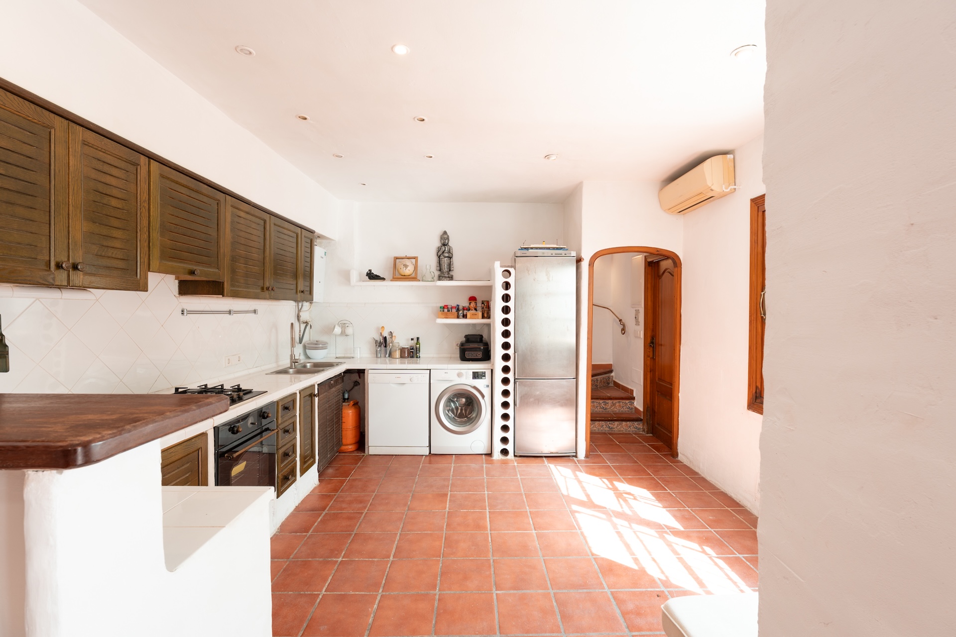 Resa Estates house huis te koop Siesta kitchen.jpg